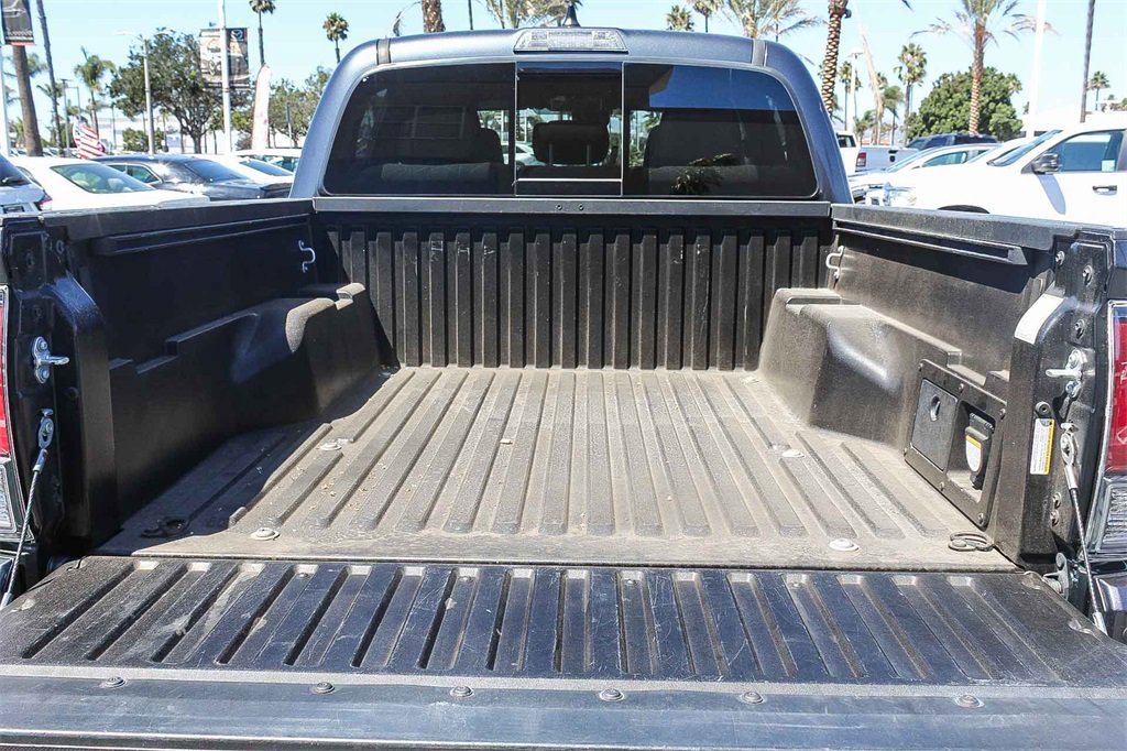 Used 2022 Toyota Tacoma TRD Sport w/ Technology Package image 26