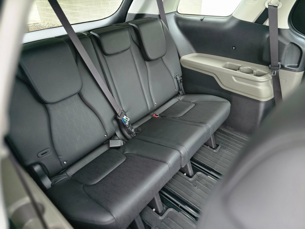 Certified 2026 Kia Carnival SX FWD image 17