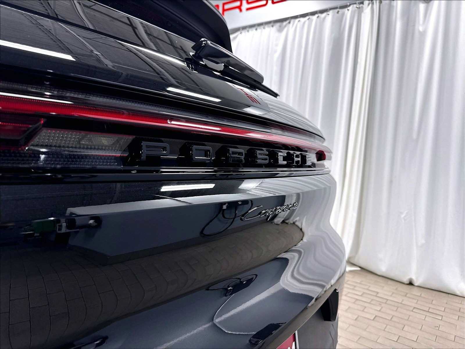New 2026 Porsche Cayenne AWD/4WD image 33