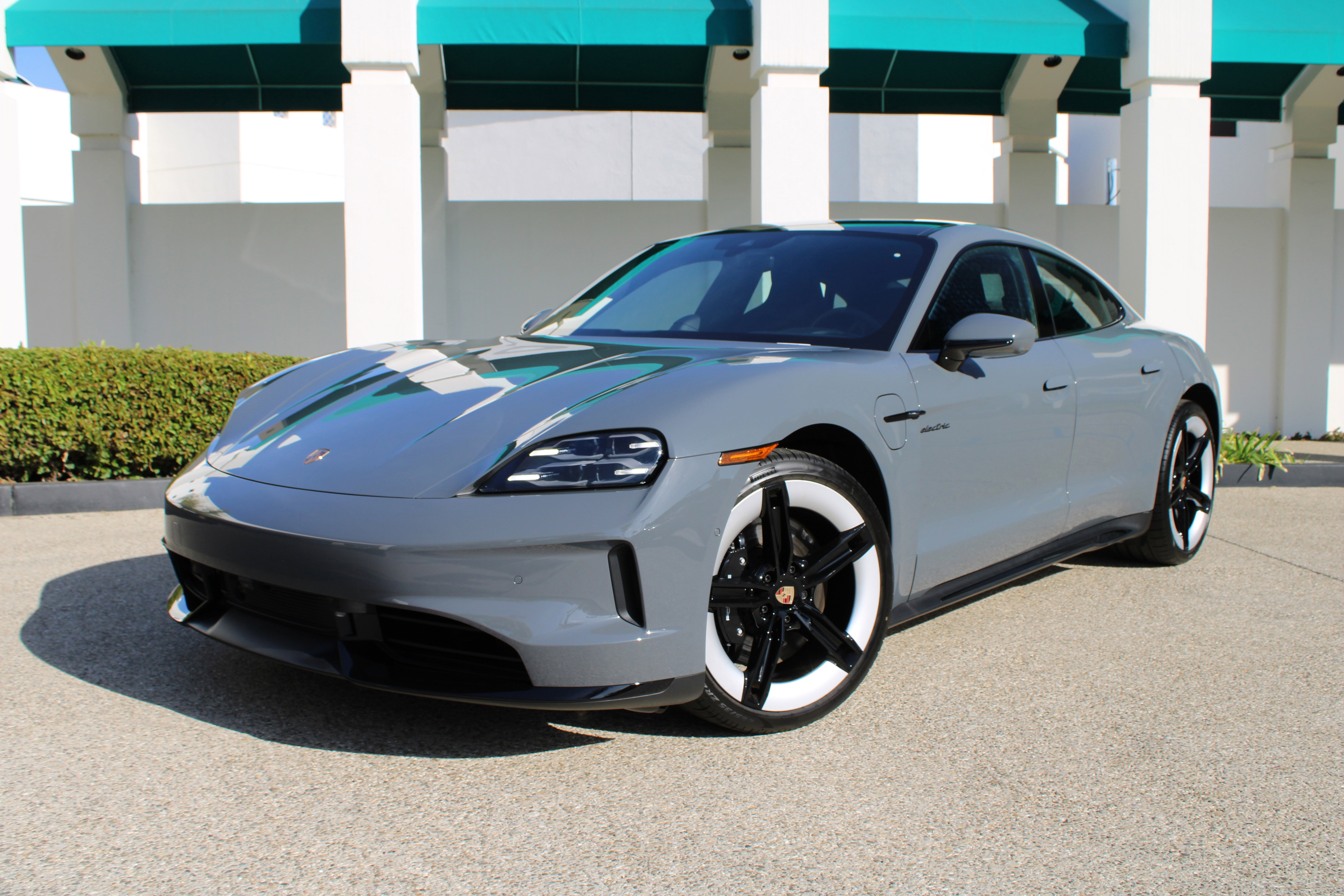 New 2026 Porsche Taycan GTS AWD/4WD image 1