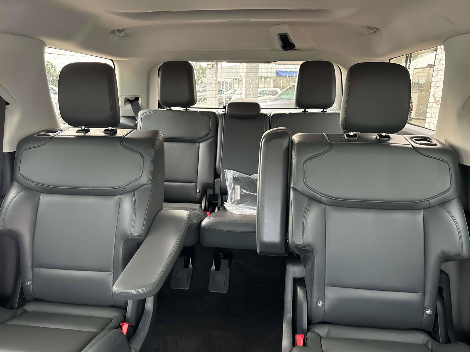 New 2026 Ford Expedition Active RWD image 7