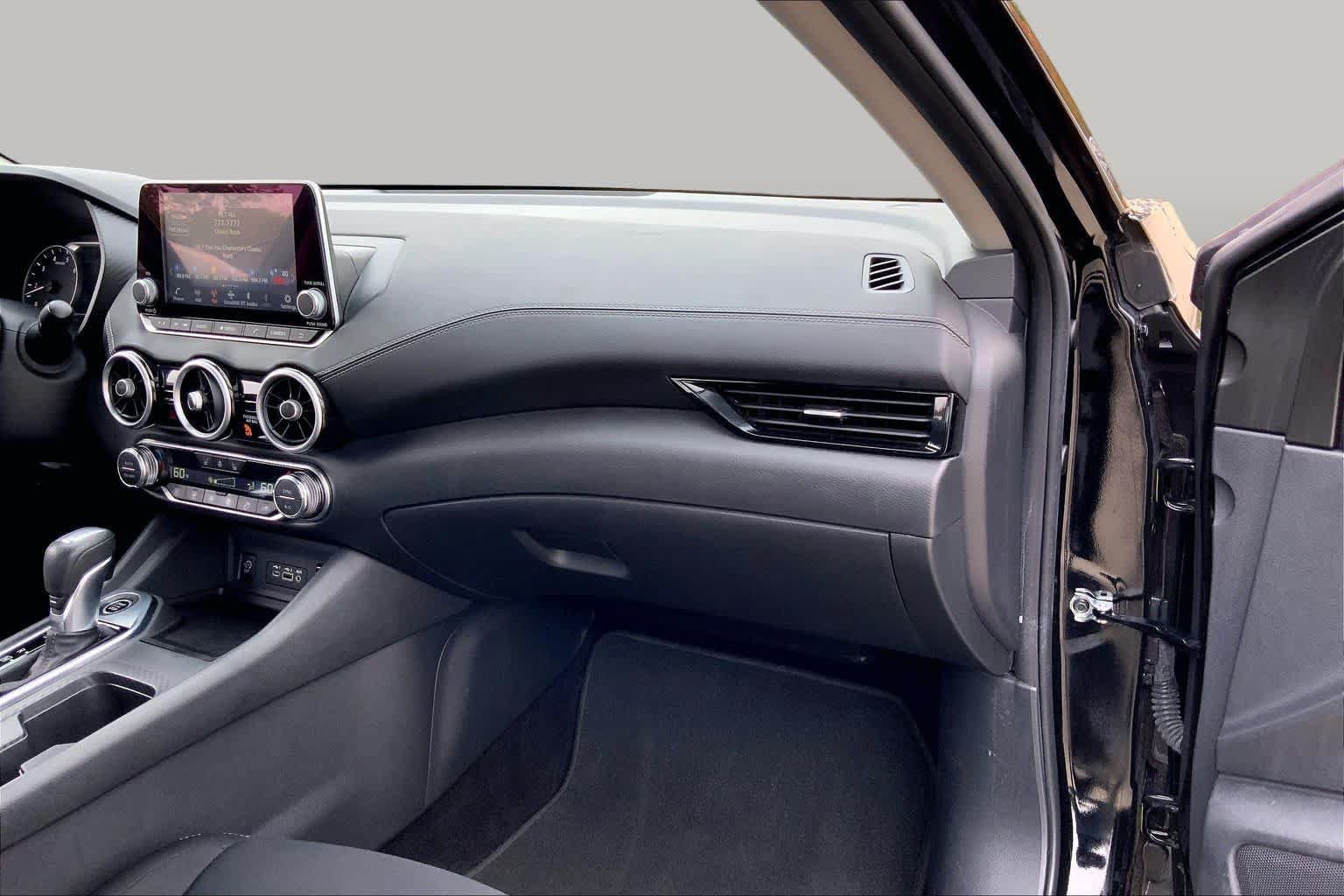 Used 2025 Nissan Sentra SV w/ All-Weather Package FWD image 17