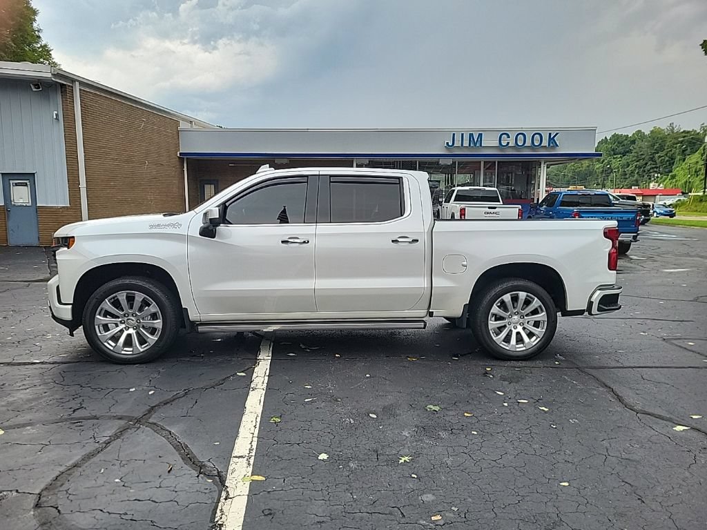 Used 2021 Chevrolet Silverado 1500 High Country w/ Technology Package AWD/4WD image 11