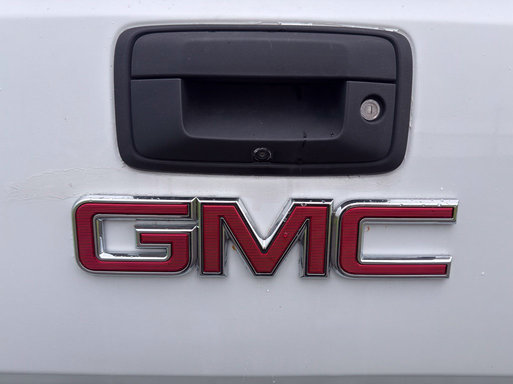 Used 2016 GMC Sierra 2500 SLT w/ Suspension Package, Off-Road AWD/4WD image 21