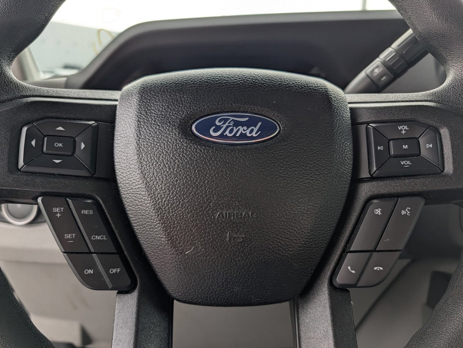 Used 2021 Ford E-450 and Econoline 450 Super Duty RWD image 18