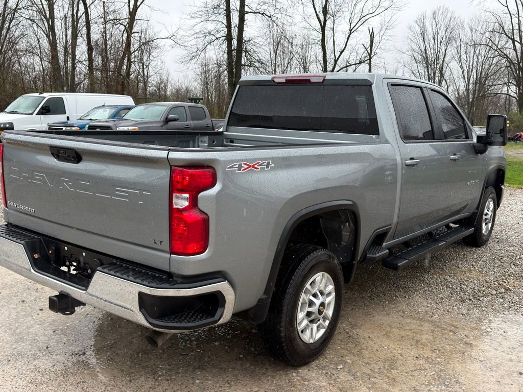 Used 2024 Chevrolet Silverado 2500 LT w/ Convenience Package image 4