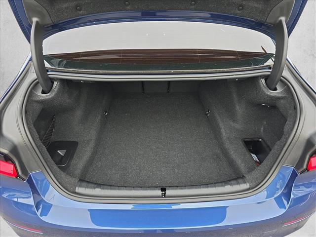 Used 2022 BMW 530i xDrive w/ Convenience Package image 12