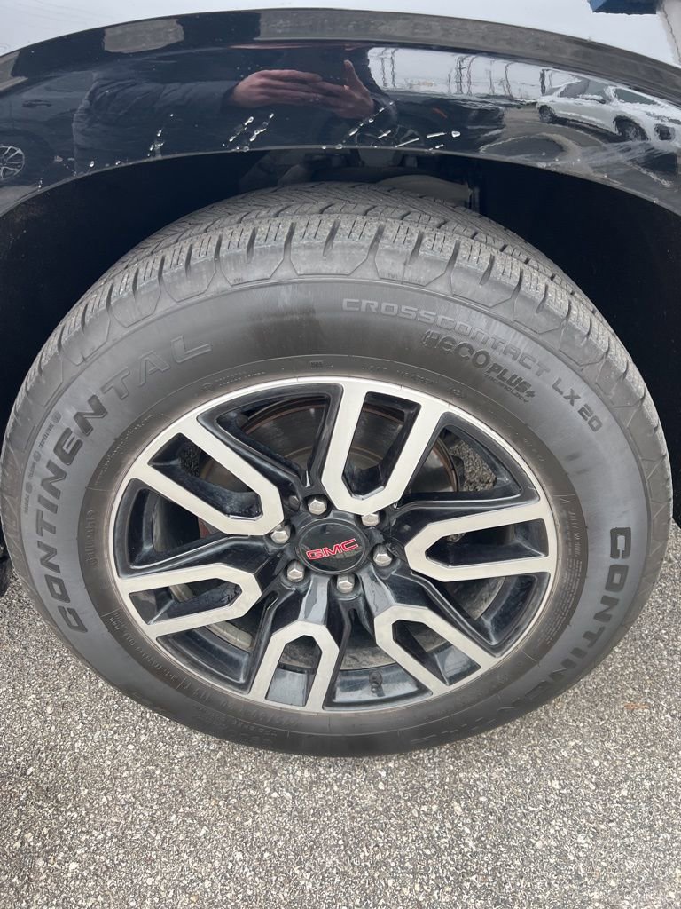 Used 2021 GMC Yukon AT4 w/ AT4 Premium Plus Package image 11