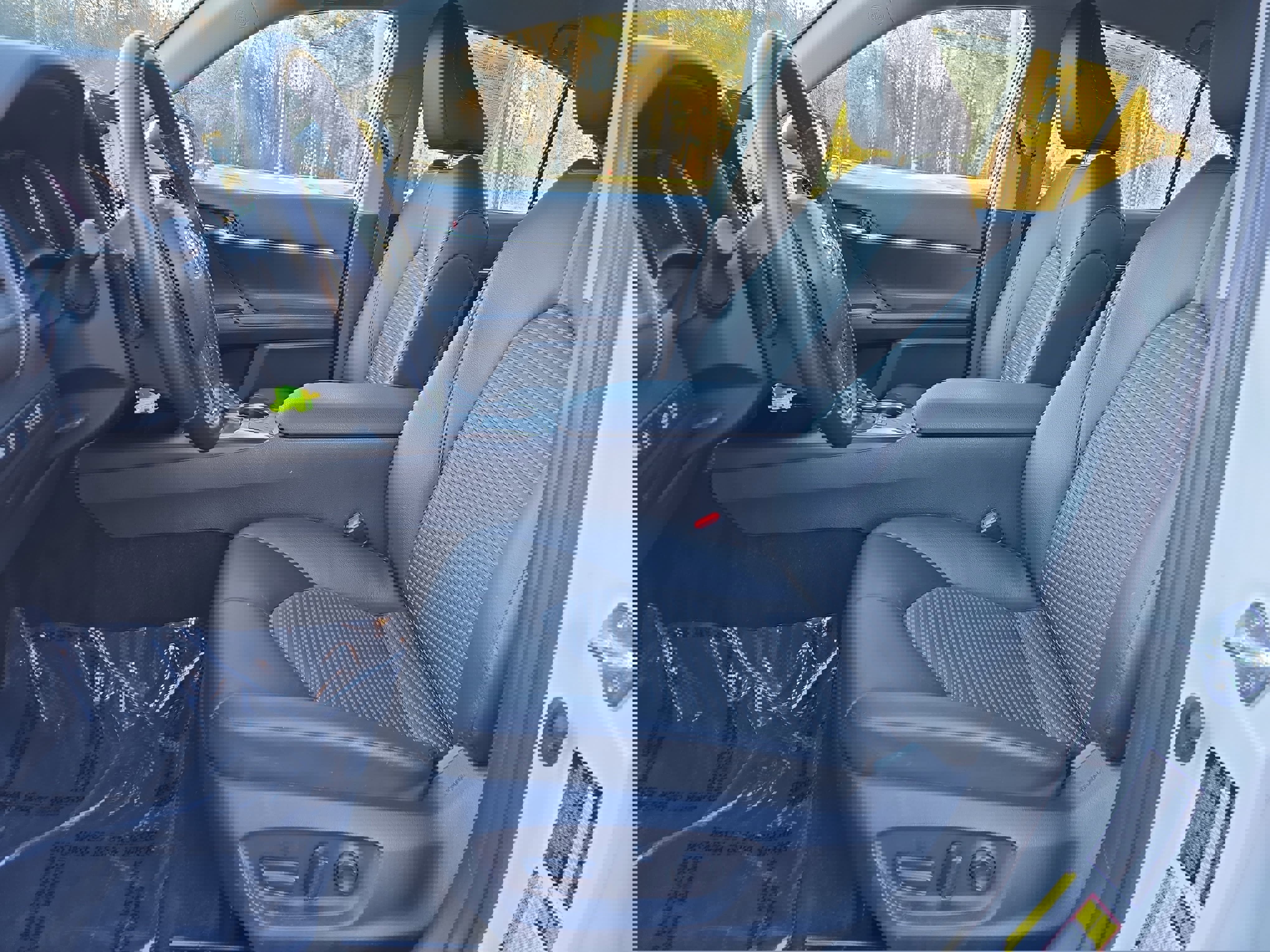 Used 2024 Toyota Camry SE image 14