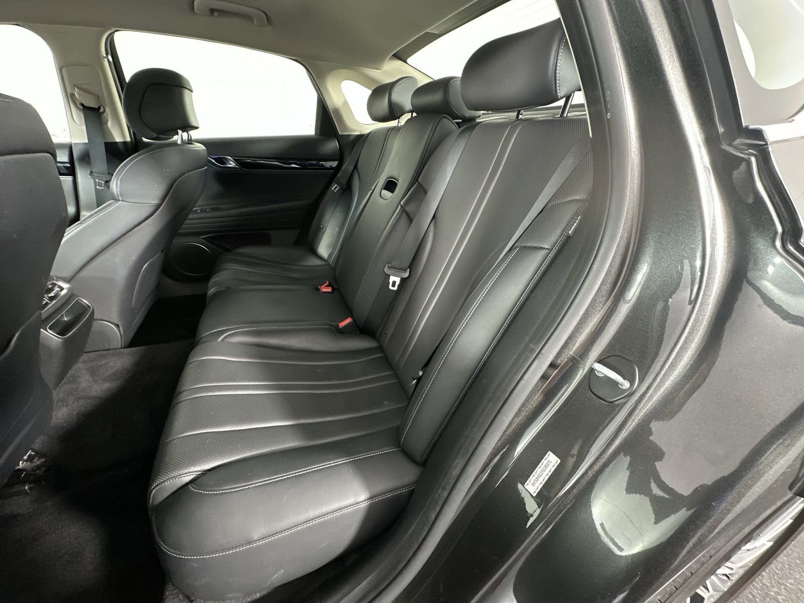 Used 2023 Genesis G80 2.5T image 23