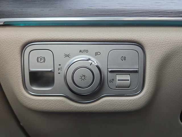 Used 2020 Mercedes-Benz GLS 450 4MATIC image 18