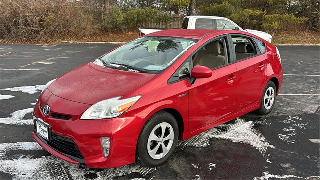 Used 2014 Toyota Prius Three image 2