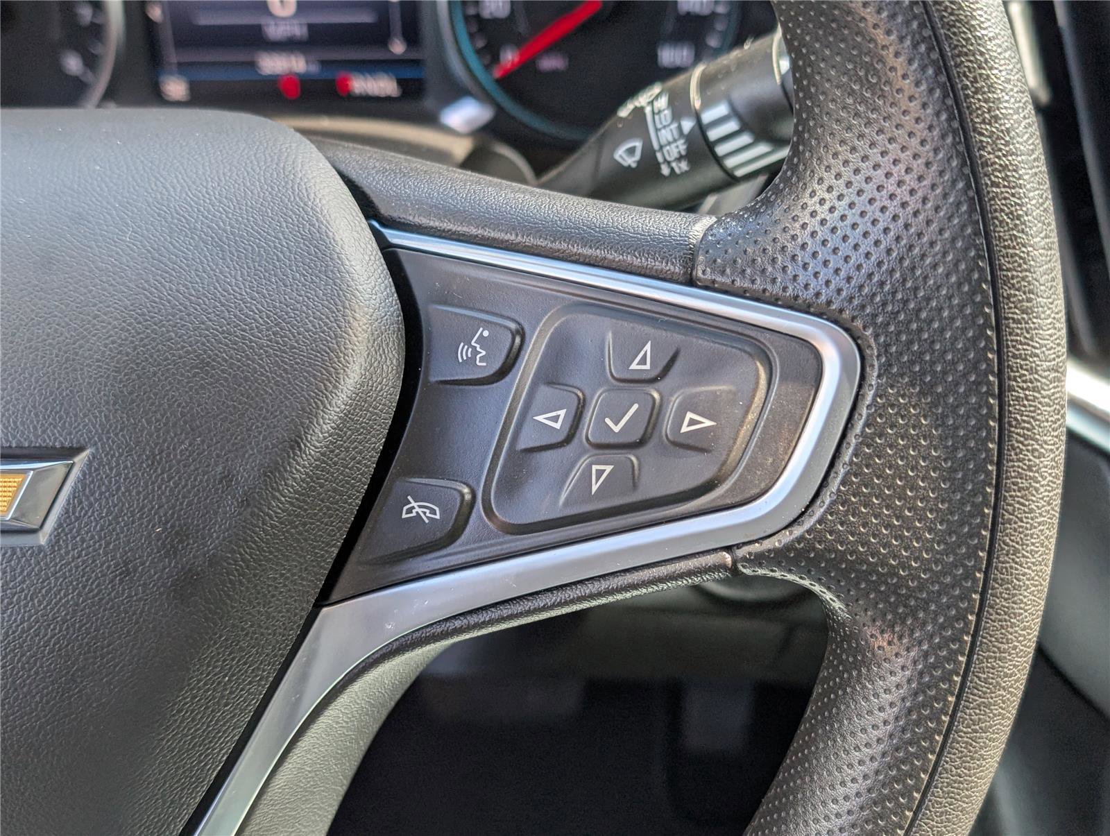 Used 2023 Chevrolet Equinox LT image 22