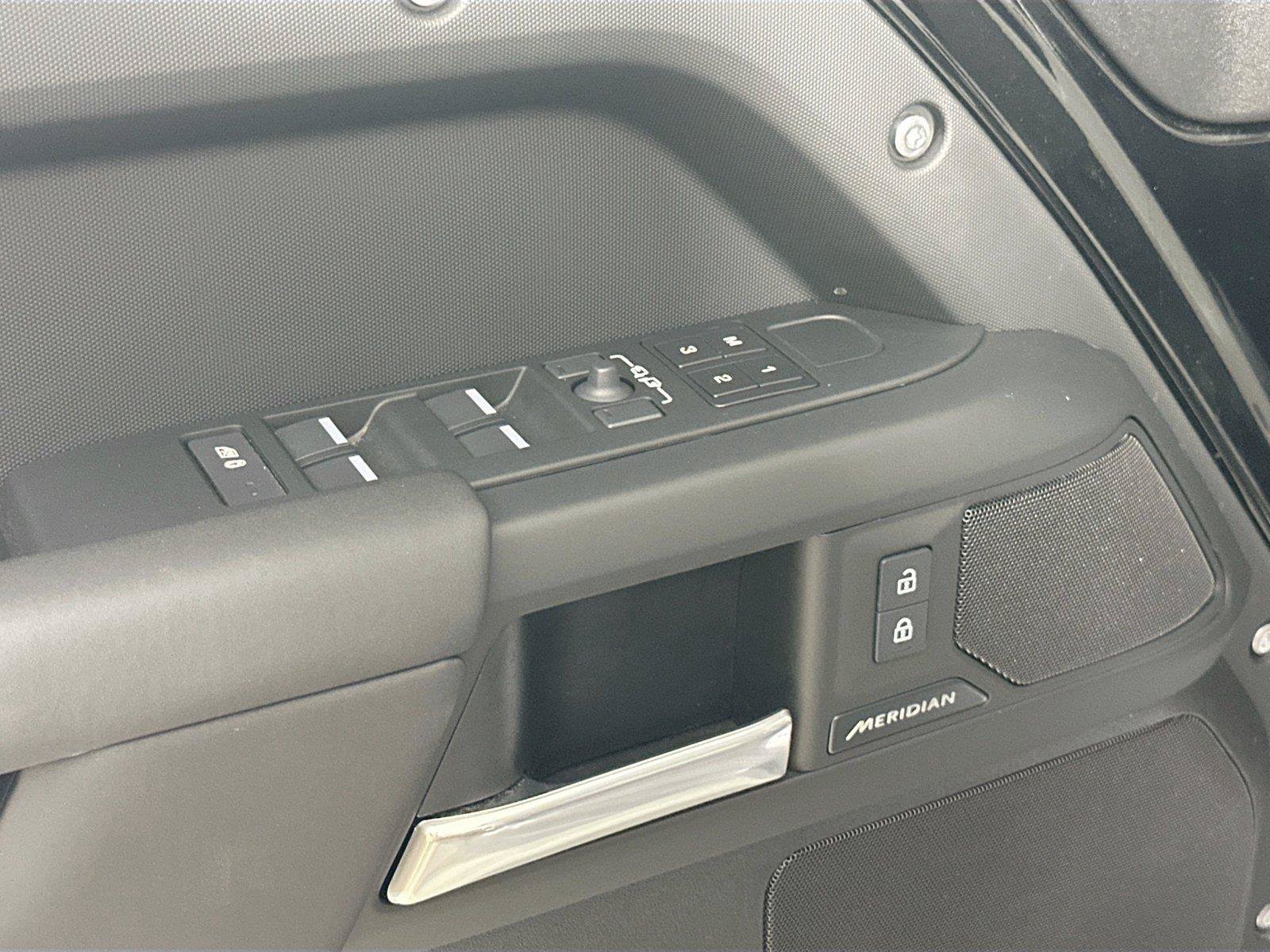 Certified 2025 Land Rover Defender 110 S AWD/4WD image 18