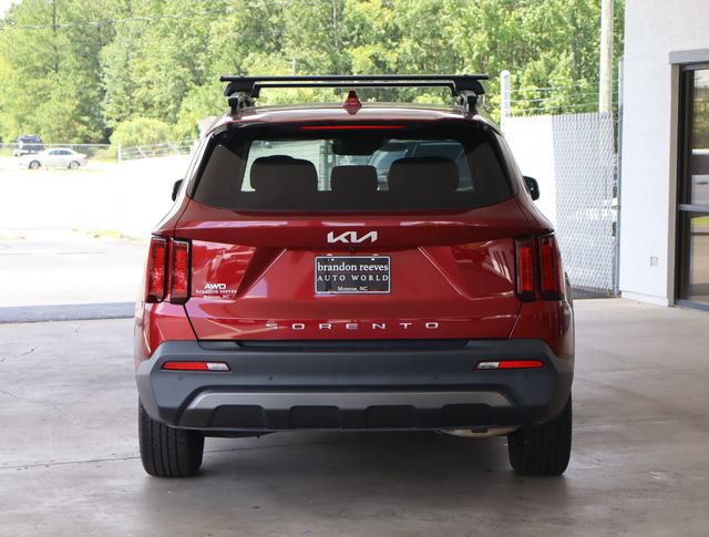Used 2022 Kia Sorento S w/ Panoramic Sunroof Package AWD/4WD image 4