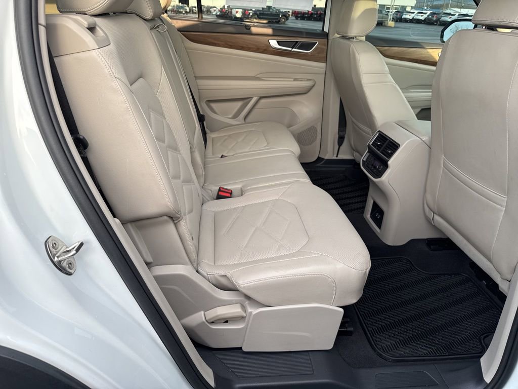 Used 2024 Volkswagen Atlas SE image 19