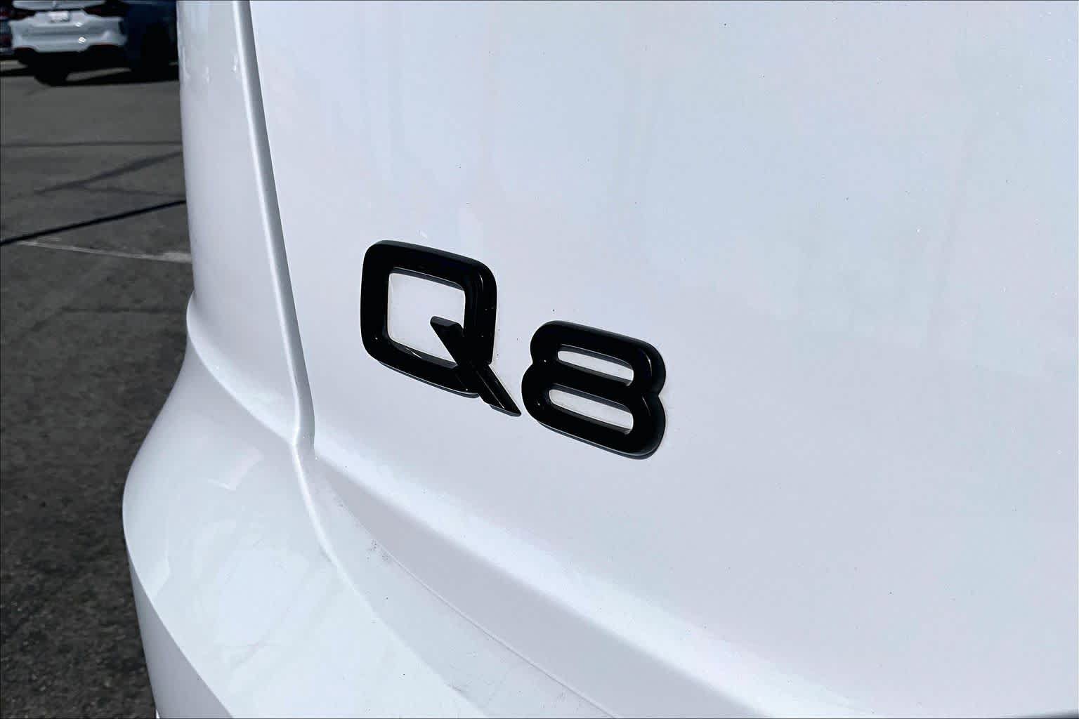 Used 2023 Audi Q8 Premium Plus w/ Premium Plus Package AWD/4WD image 9