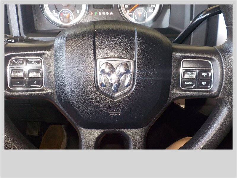 Used 2015 RAM 3500 SLT AWD/4WD image 12