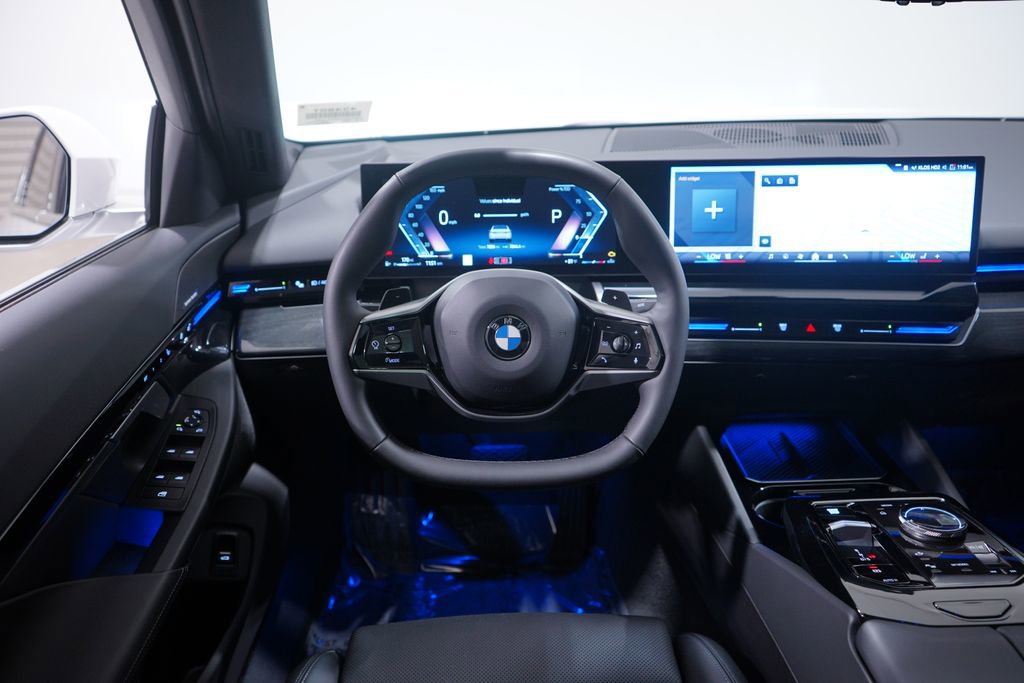 Used 2024 BMW 530i w/ Convenience Package image 11