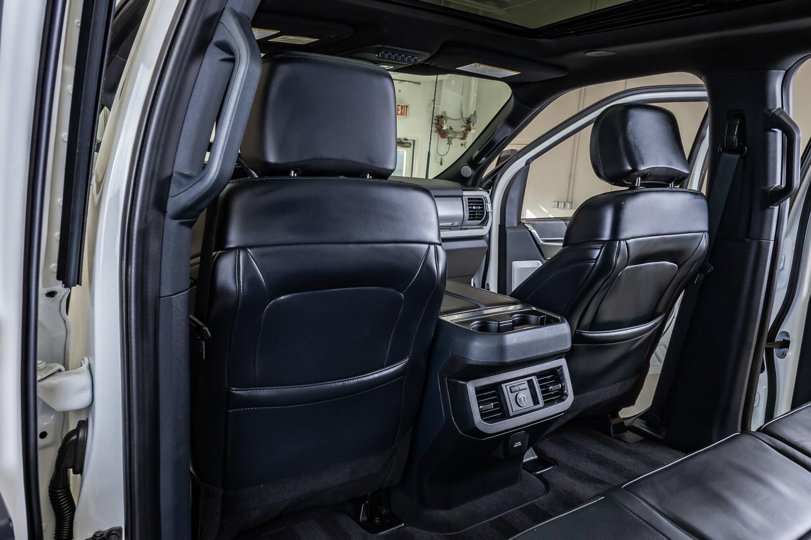 Used 2025 Ford F250 Platinum AWD/4WD image 35