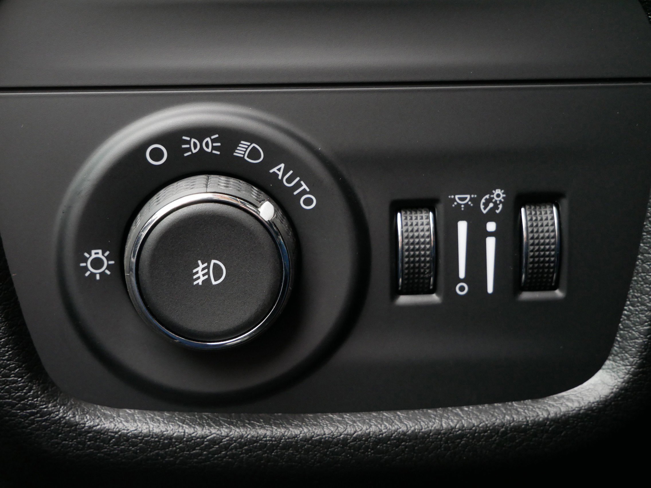 New 2025 Jeep Grand Cherokee Limited image 14