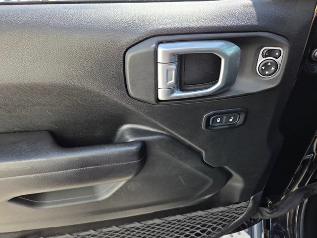 Used 2021 Jeep Wrangler Unlimited Rubicon AWD/4WD image 17