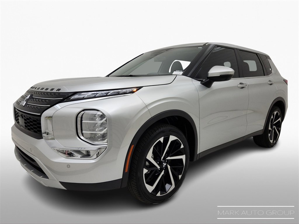 Used 2023 Mitsubishi Outlander SE