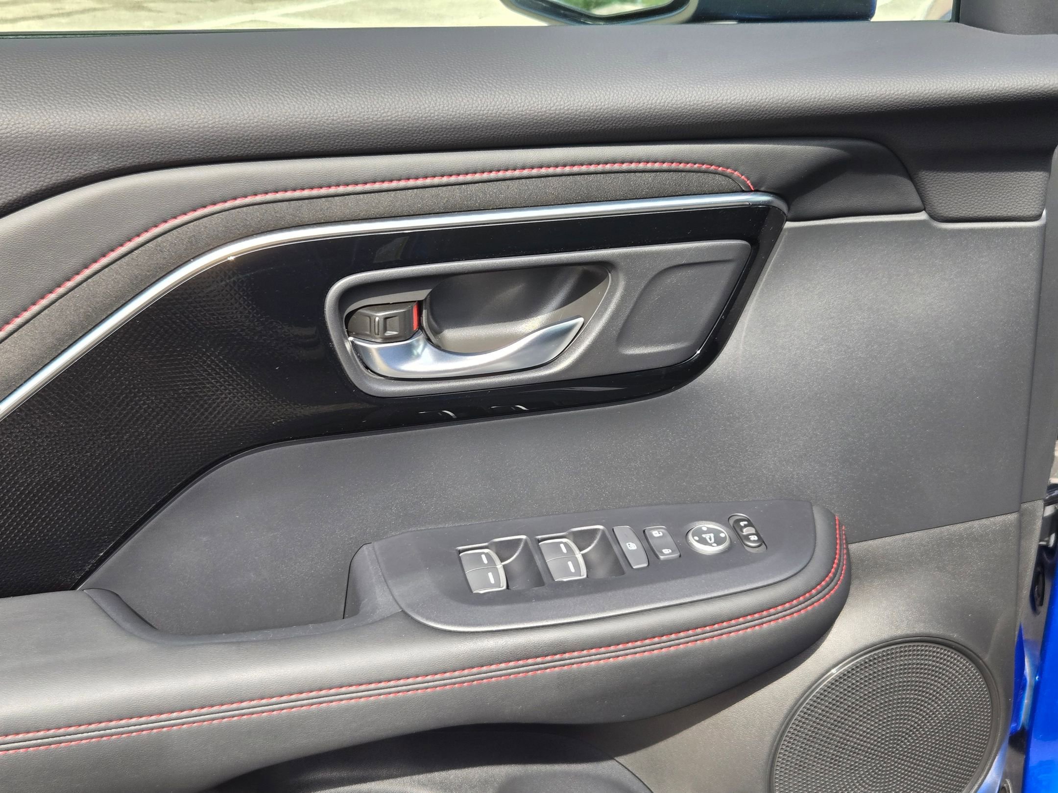 Used 2025 Acura ADX A-Spec image 11