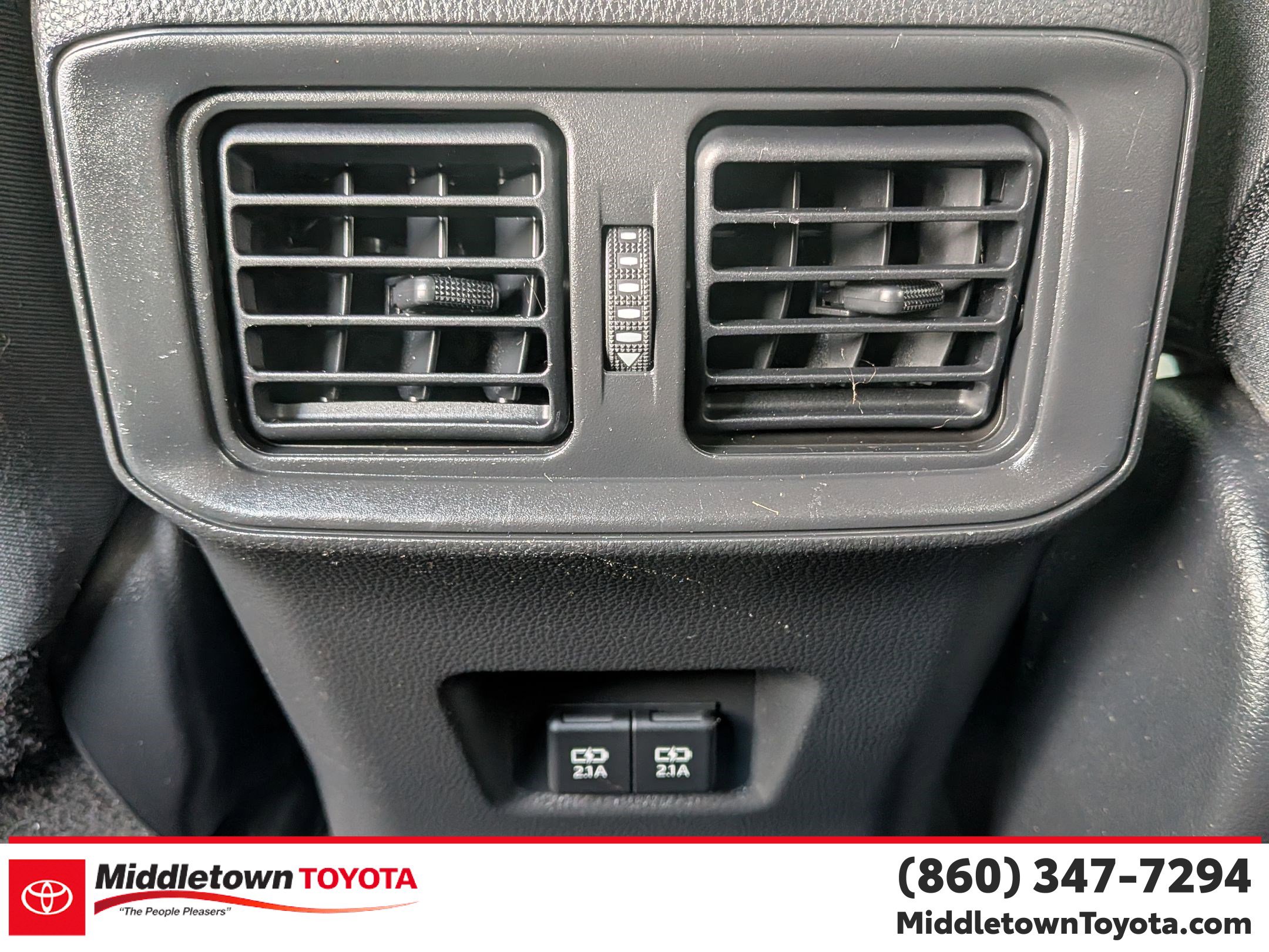 Used 2021 Toyota RAV4 SE w/ Weather & Moonroof Package AWD/4WD image 24