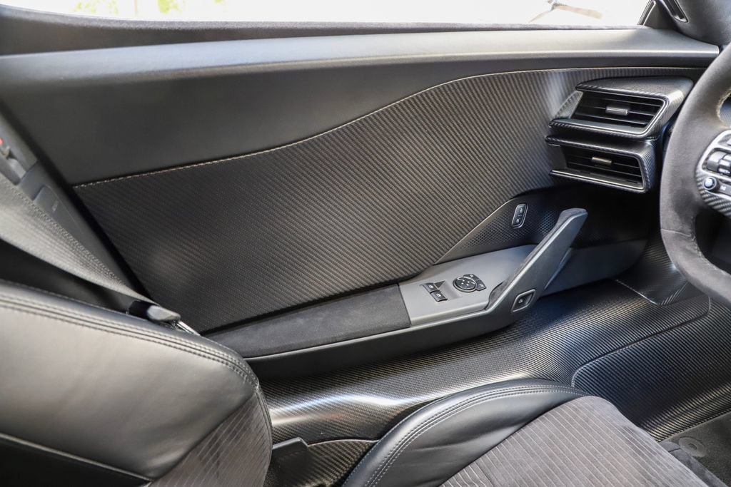 Used 2017 Ford GT RWD image 78
