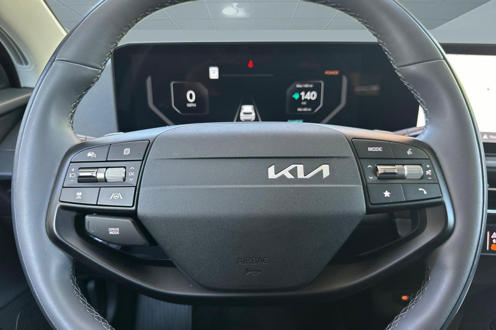 Used 2025 Kia EV6 Light RWD image 11