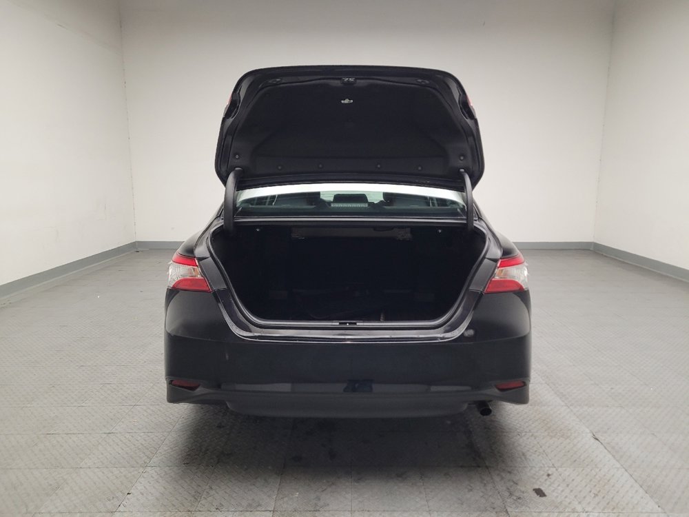 Used 2020 Toyota Camry LE image 29