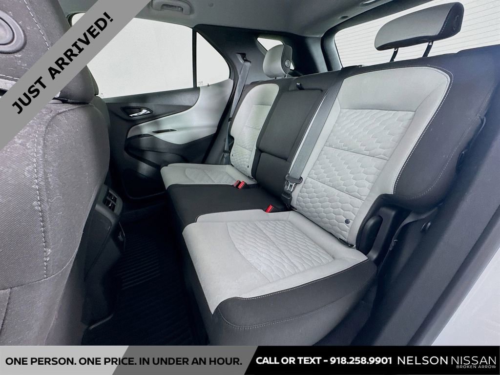 Used 2018 Chevrolet Equinox LT image 23