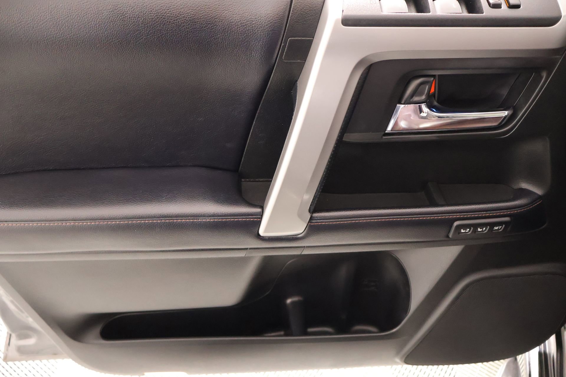 Used 2019 Toyota 4Runner Limited image 16