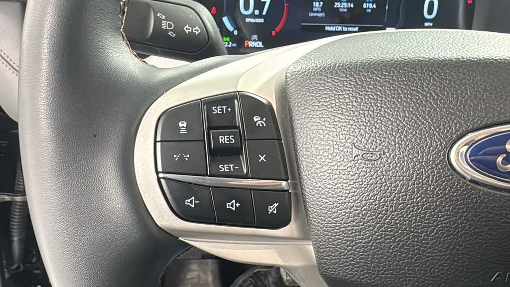 Used 2025 Ford Explorer Active image 13