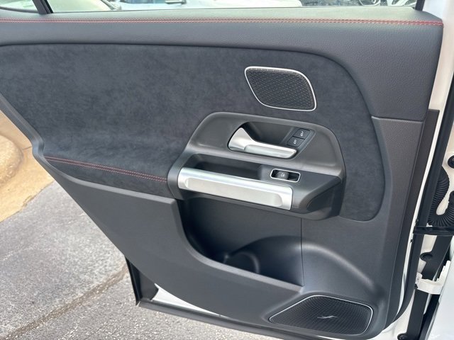 New 2025 Mercedes-Benz GLB 35 AMG 4MATIC image 13
