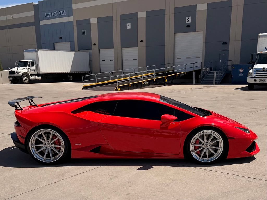 Used 2017 Lamborghini Huracan LP 610-4 AWD/4WD image 5