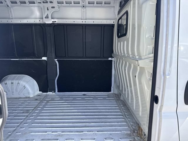 Used 2025 RAM ProMaster 2500 w/ Convenience Group FWD image 16