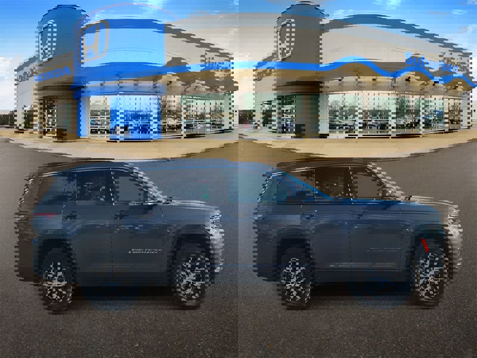 Used 2024 Jeep Grand Cherokee L Limited w/ Luxury Tech Group II image 9