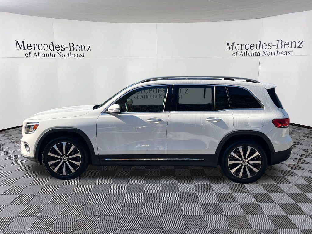 Used 2023 Mercedes-Benz GLB 250 w/ Premium Package image 4
