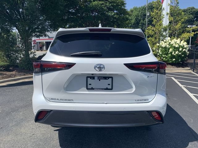 Used 2025 Toyota Highlander Limited AWD/4WD image 7