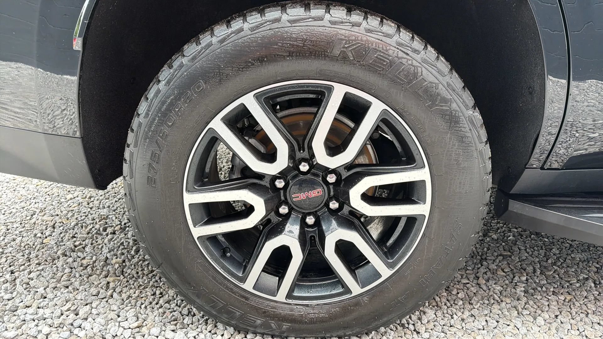 Used 2022 GMC Yukon AT4 AWD/4WD image 6