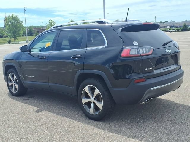 Used 2019 Jeep Cherokee Limited AWD/4WD image 5