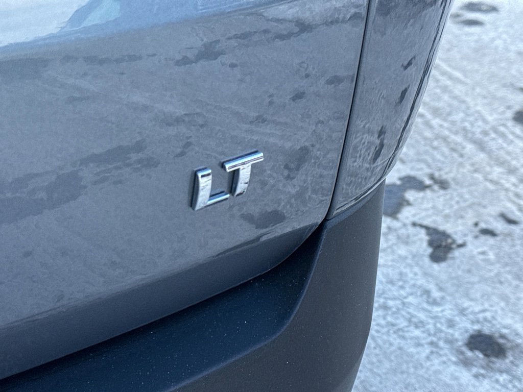 Used 2020 Chevrolet Traverse LT w/ LPO, Floor Liner Package image 9