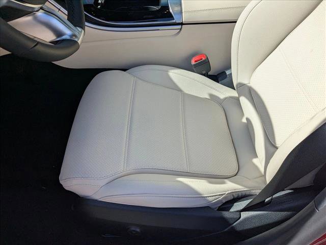 Certified 2025 Mercedes-Benz C 300 Sedan image 4