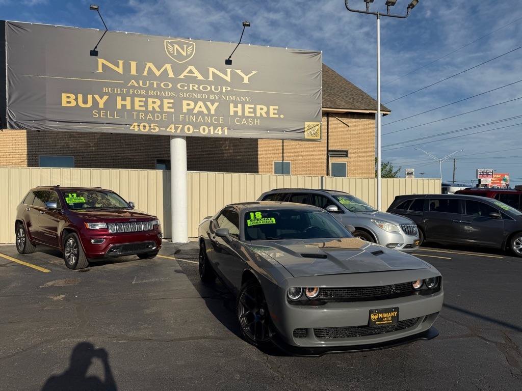 Used 2018 Dodge Challenger SXT RWD image 31