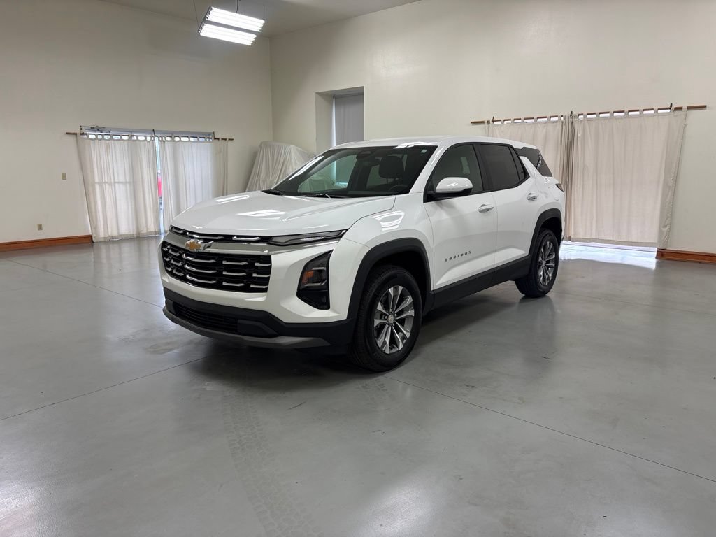Used 2026 Chevrolet Equinox LT AWD/4WD image 4