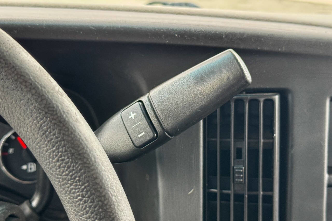 Used 2016 Chevrolet Express 2500 2500 3dr Cargo Van image 26