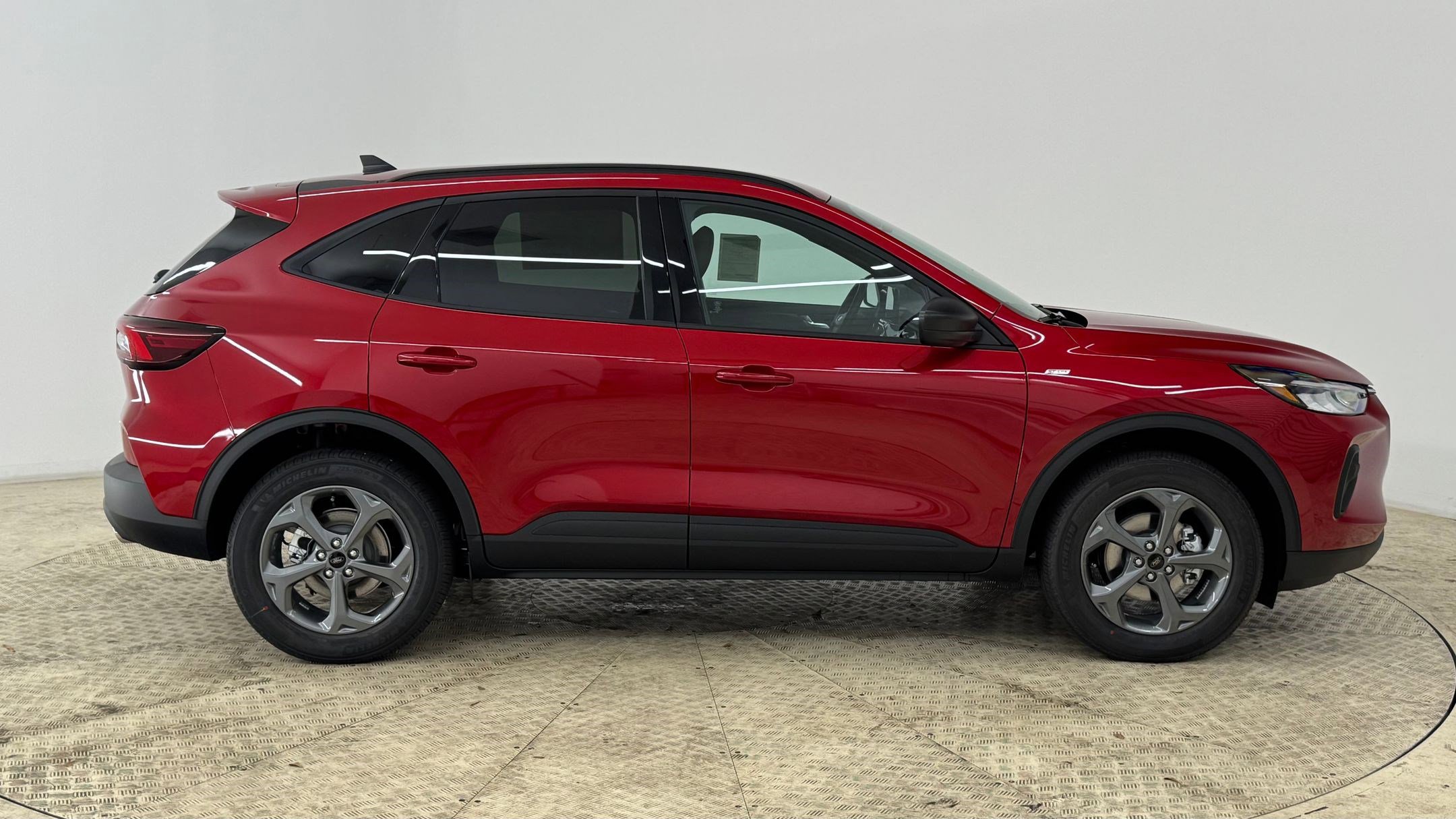 New 2026 Ford Escape ST-Line w/ Cold Weather Package AWD/4WD image 8