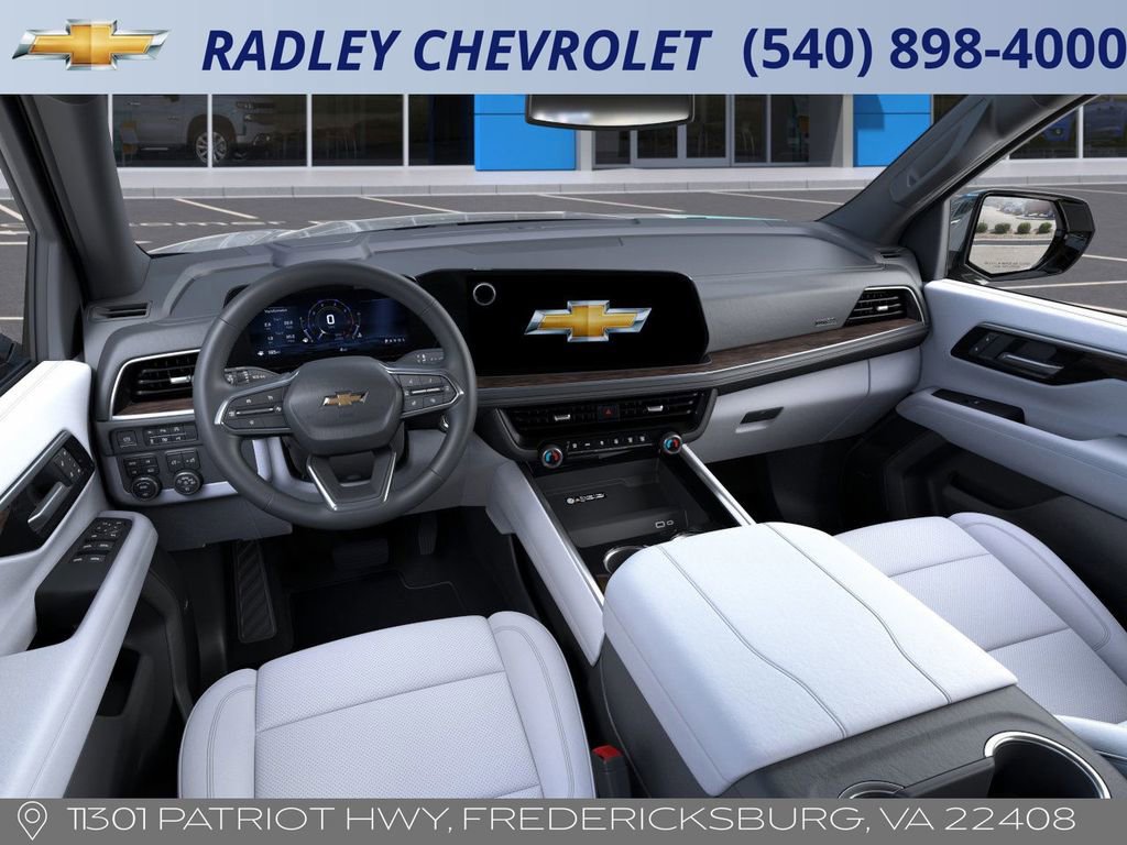 New 2025 Chevrolet Suburban Premier image 15